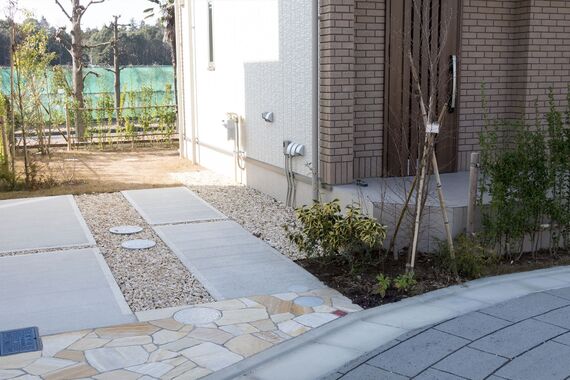 エクステリアの作業後 (1)